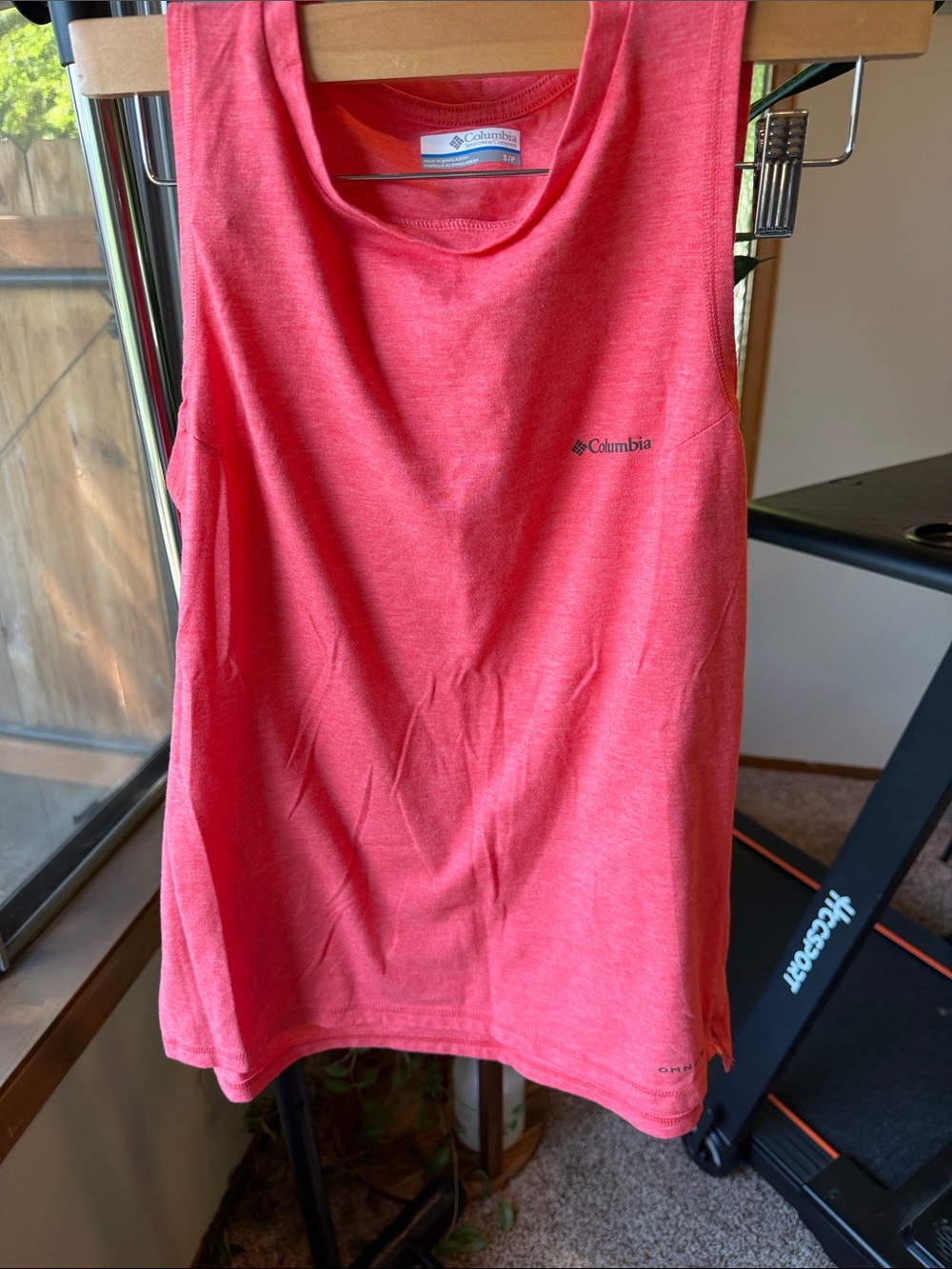 Columbia Coral Pink Sleeveless Tank Top